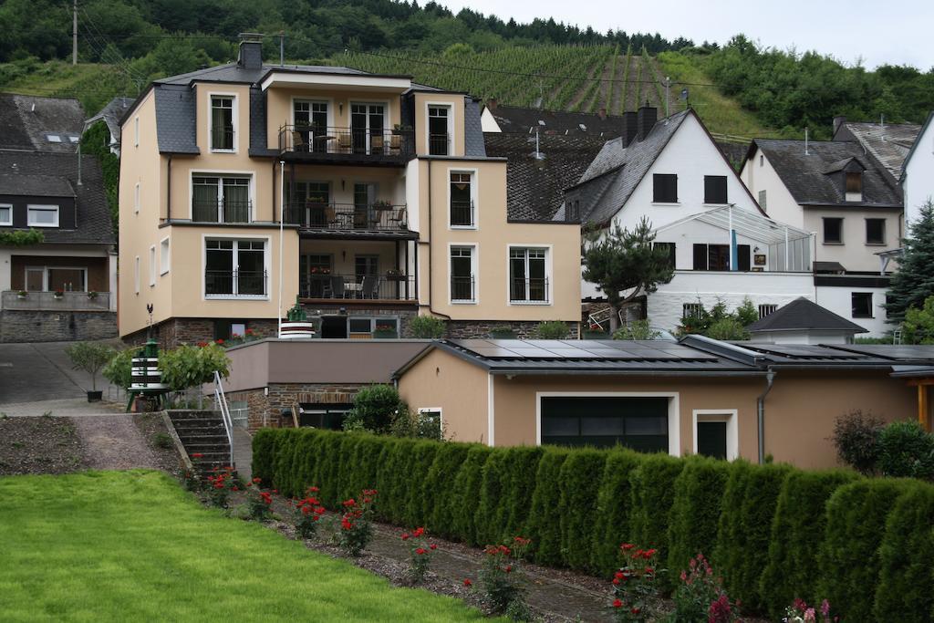 Weingut Goeres Hotel Briedel Eksteriør billede