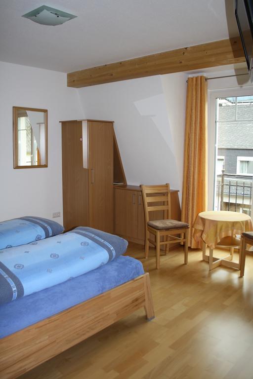 Weingut Goeres Hotel Briedel Værelse billede
