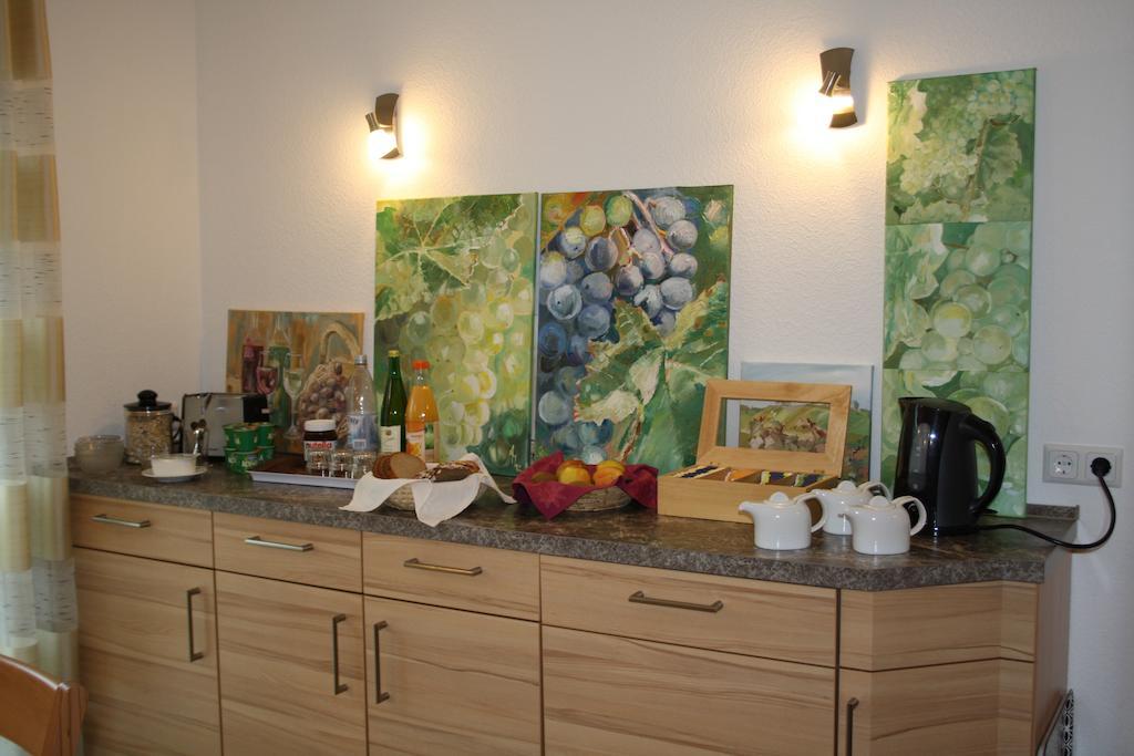 Weingut Goeres Hotel Briedel Eksteriør billede