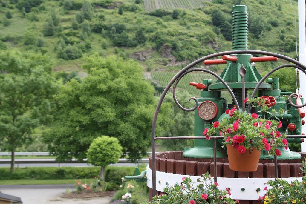 Weingut Goeres Hotel Briedel Eksteriør billede