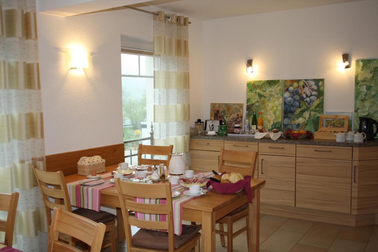 Weingut Goeres Hotel Briedel Eksteriør billede